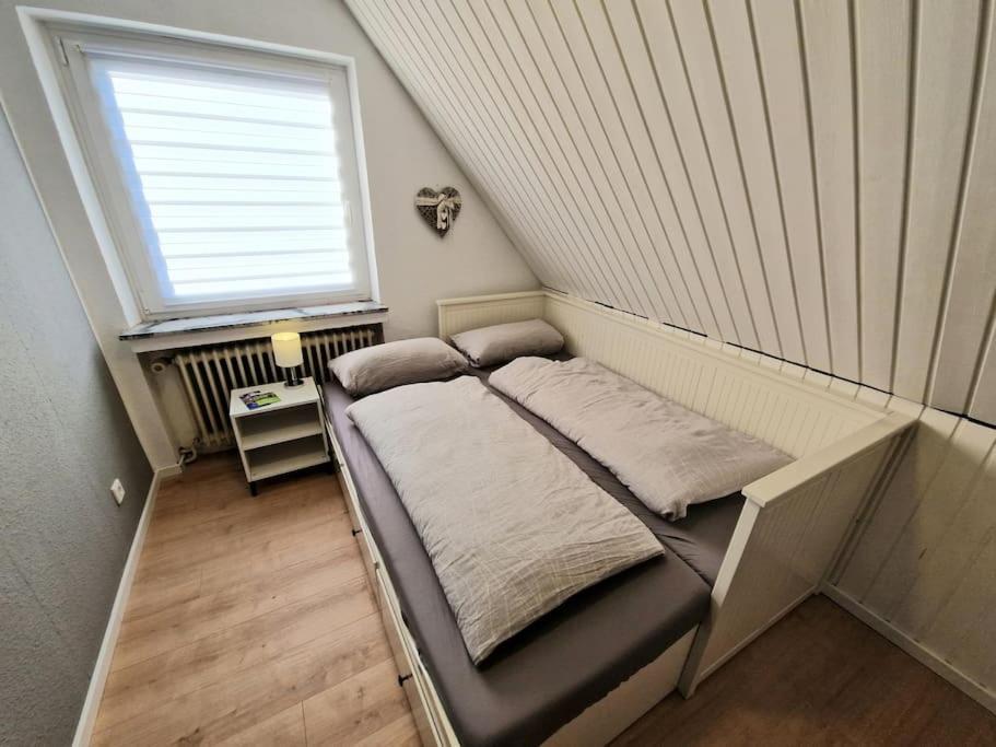Gemuetliche Wohnung Direkt Am Kuestenkanal! Wardenburg Buitenkant foto