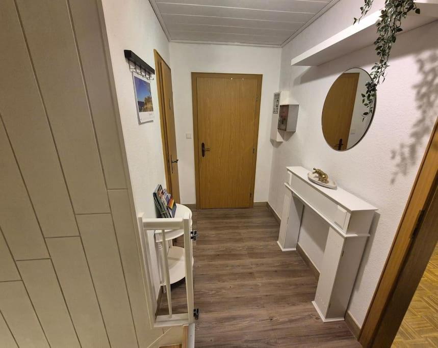 Gemuetliche Wohnung Direkt Am Kuestenkanal! Wardenburg Buitenkant foto