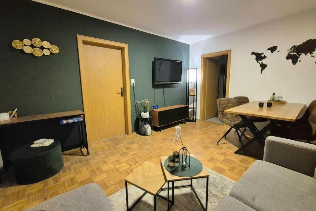 Gemuetliche Wohnung Direkt Am Kuestenkanal! Wardenburg Buitenkant foto